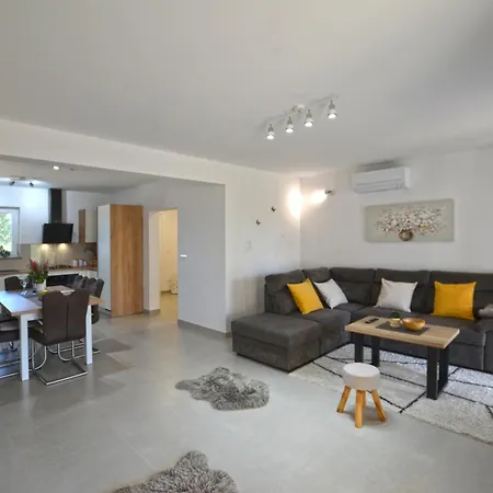 Evening Sky House Holiday home Bale